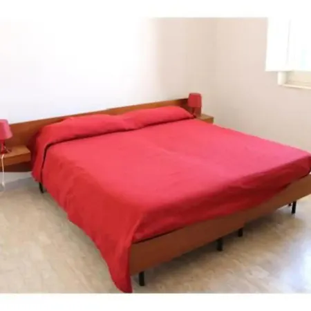 Apartament Salento 8 *